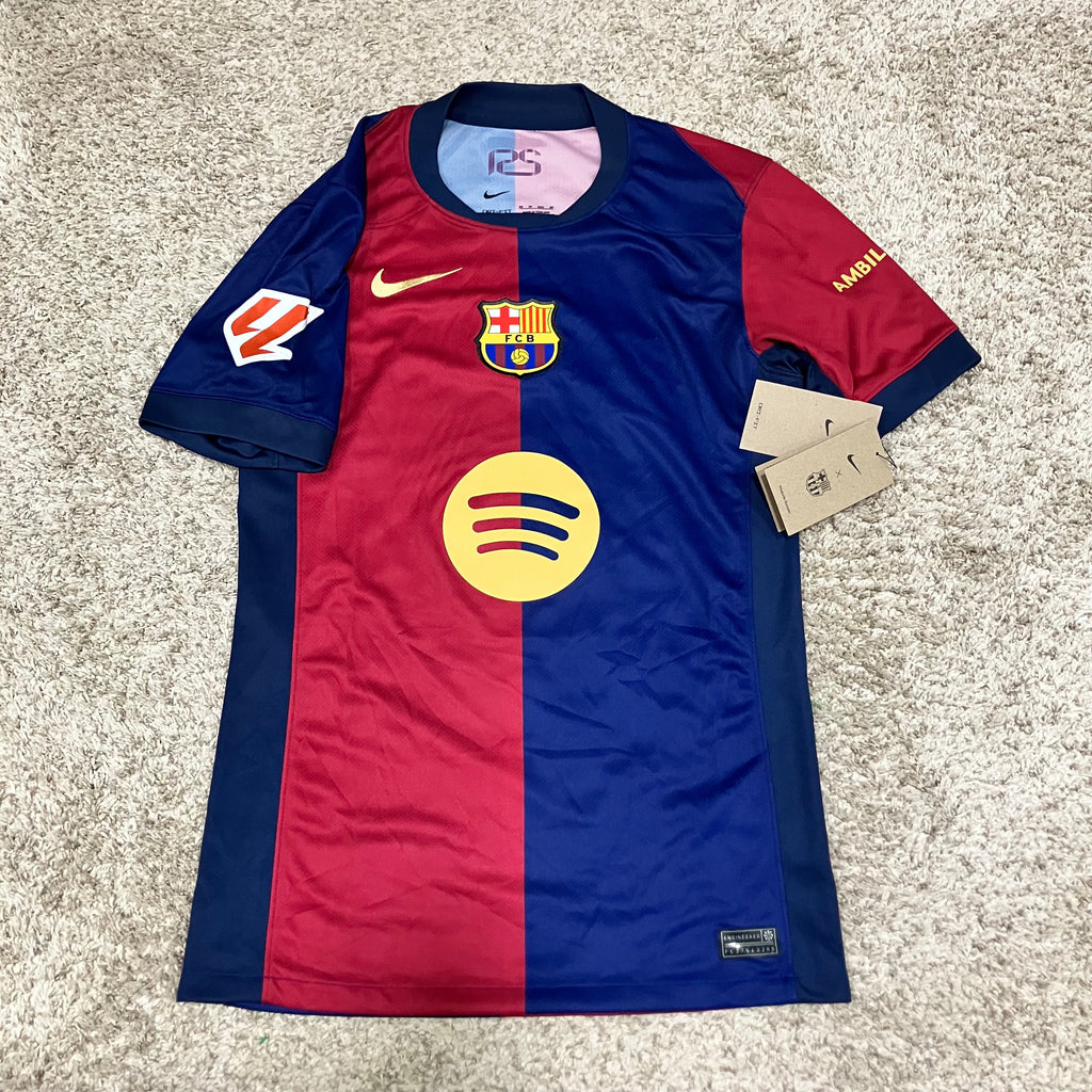 FC Barcelona NWT 2024/25 Home Nike Jersey XS