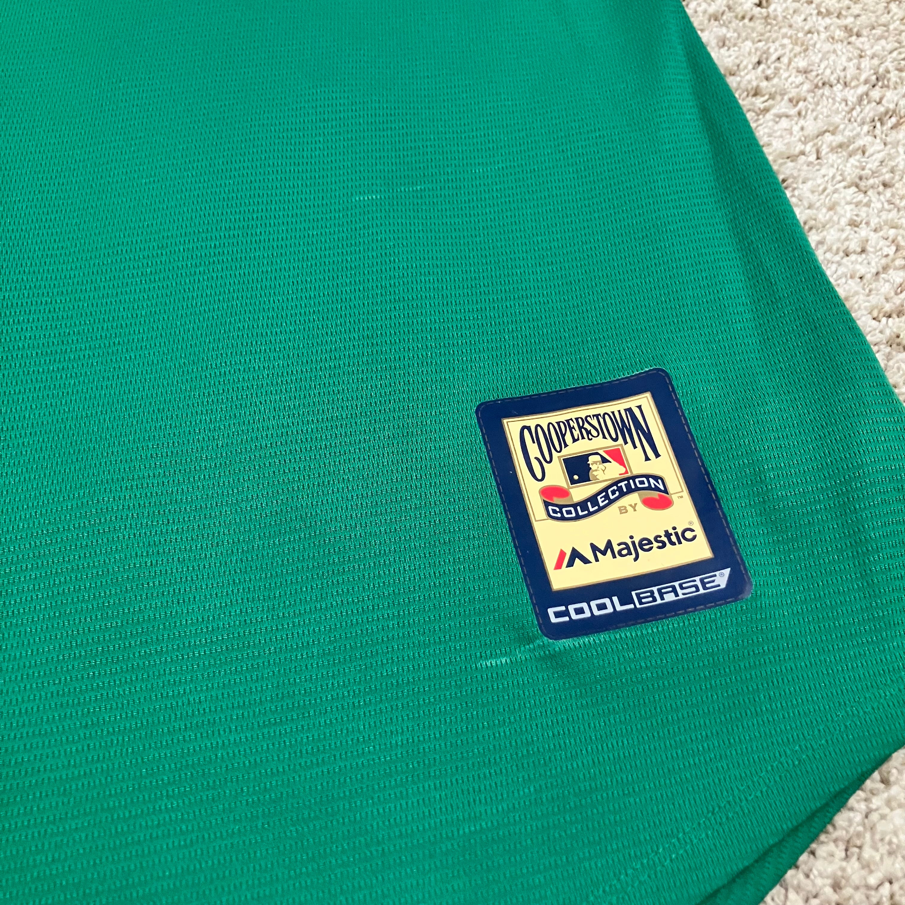 Oakland Athletics 7267 V-Neck Majestic Pullover Green Jersey XL 1970