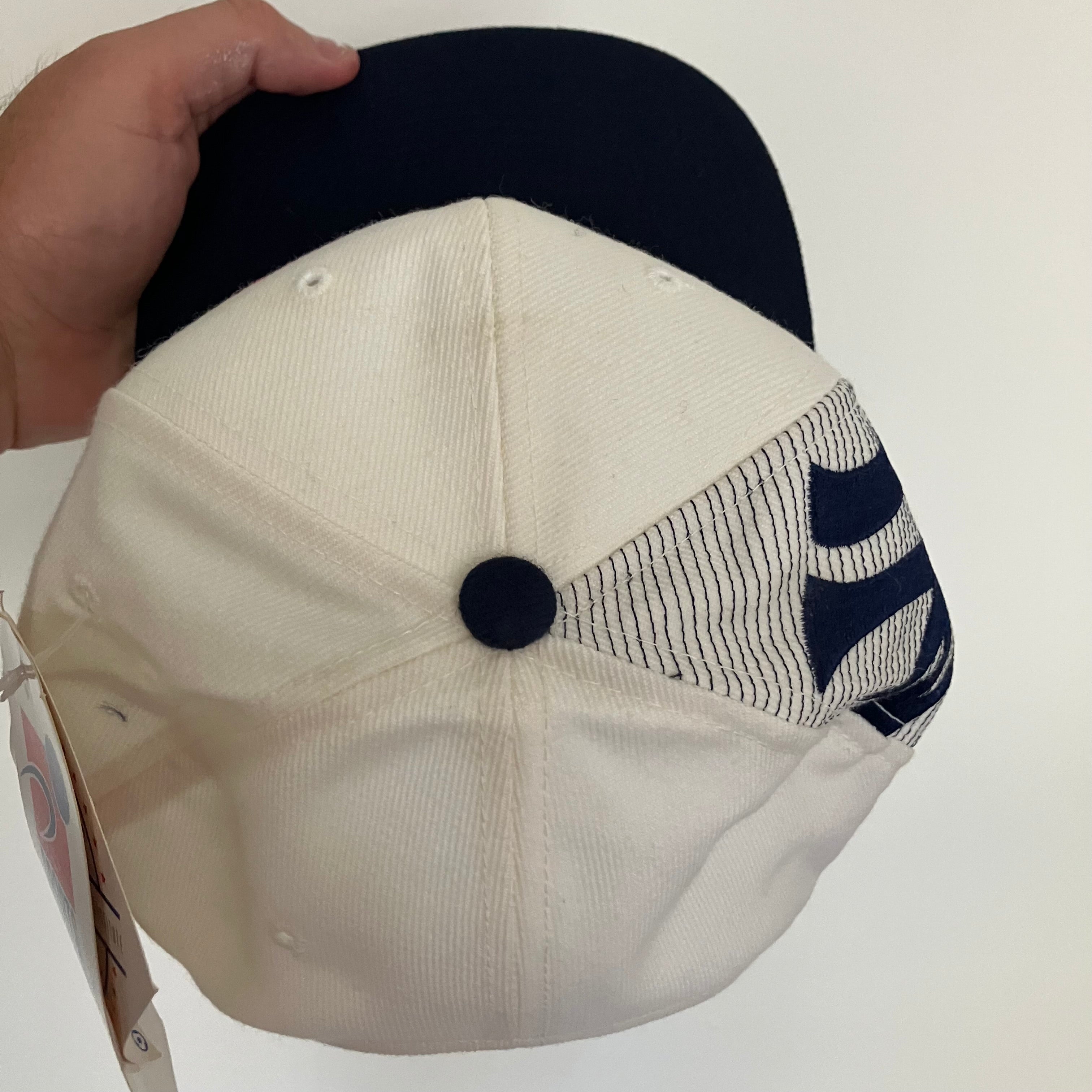 New York Yankees NWT Sports Specialties Laser Snapback Hat