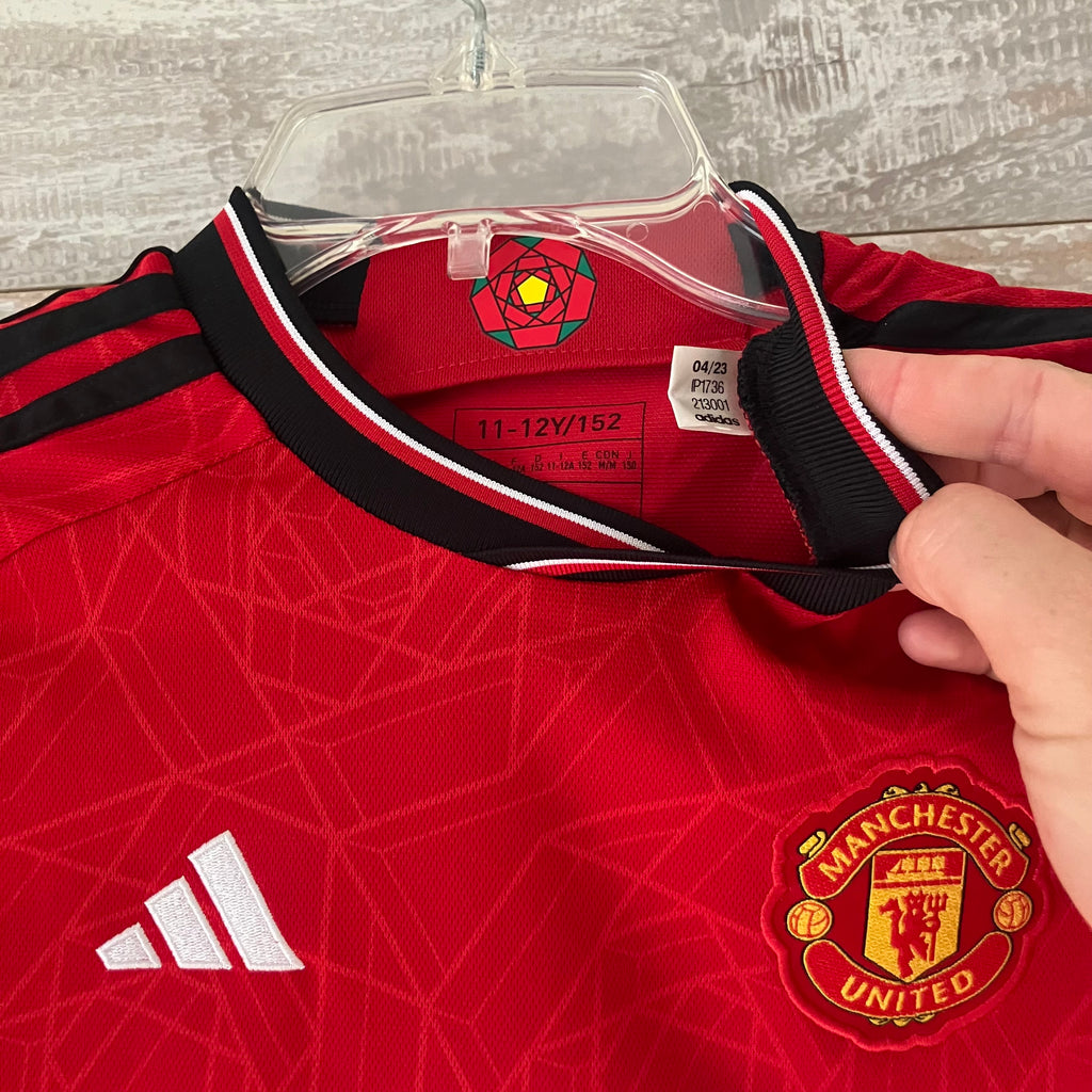 Kids Manchester United 2023/24 Home red adidas Jersey Medium