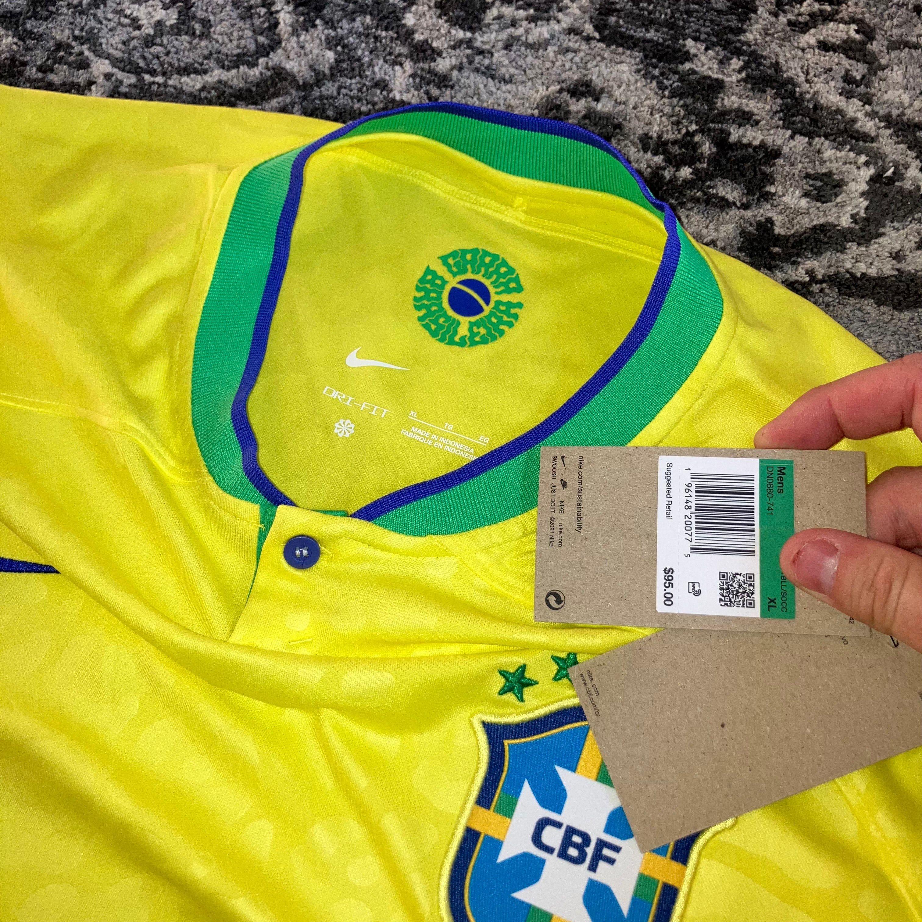 NWT Brazil 2022 Home Nike World Cup Yellow Jersey XL