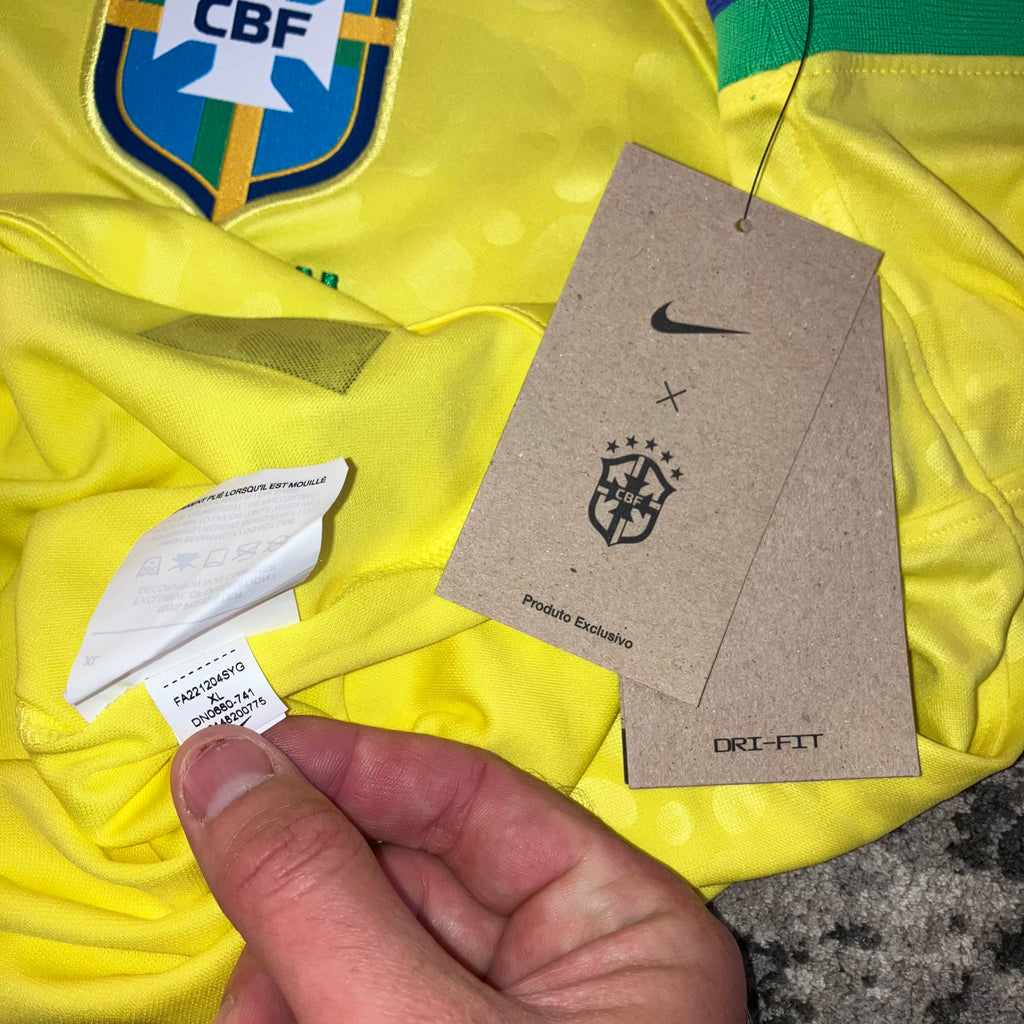 NWT Brazil 2022 Home Nike World Cup Yellow Jersey XL