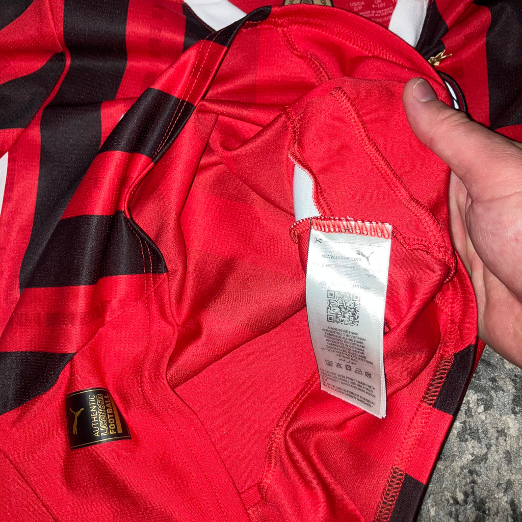 Christian Pulisic Kids 2024/25 AC Milan Home Puma Jersey Small