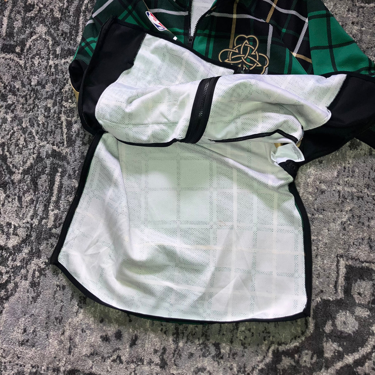 Boston Celtics 2019 Showtime Nike Sideline Green Hoodie Large