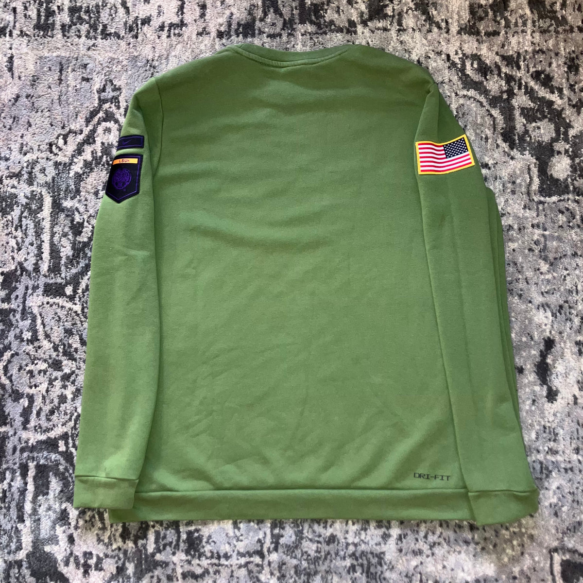LSU Tigers Salute to Service Nike Camo USA Crewneck Medium