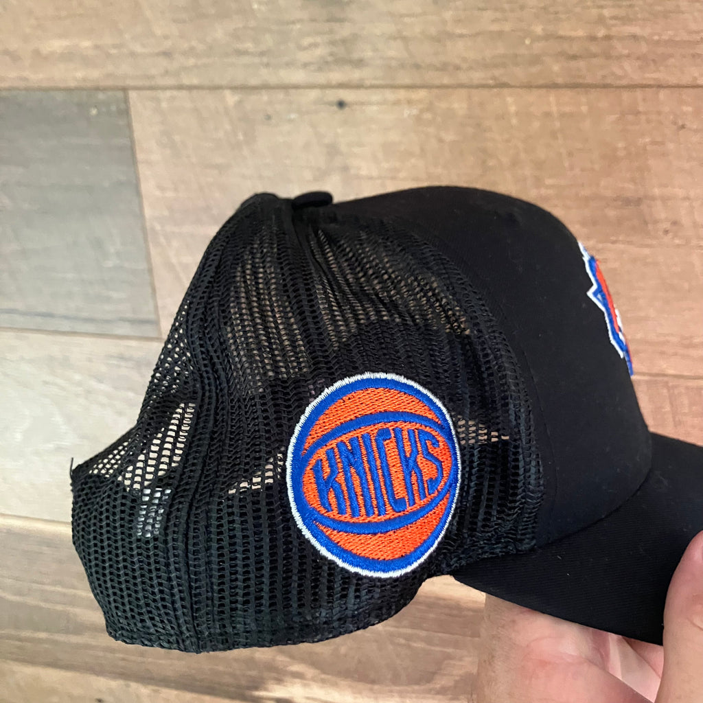 New York Knicks Black '47 Trucker Hat