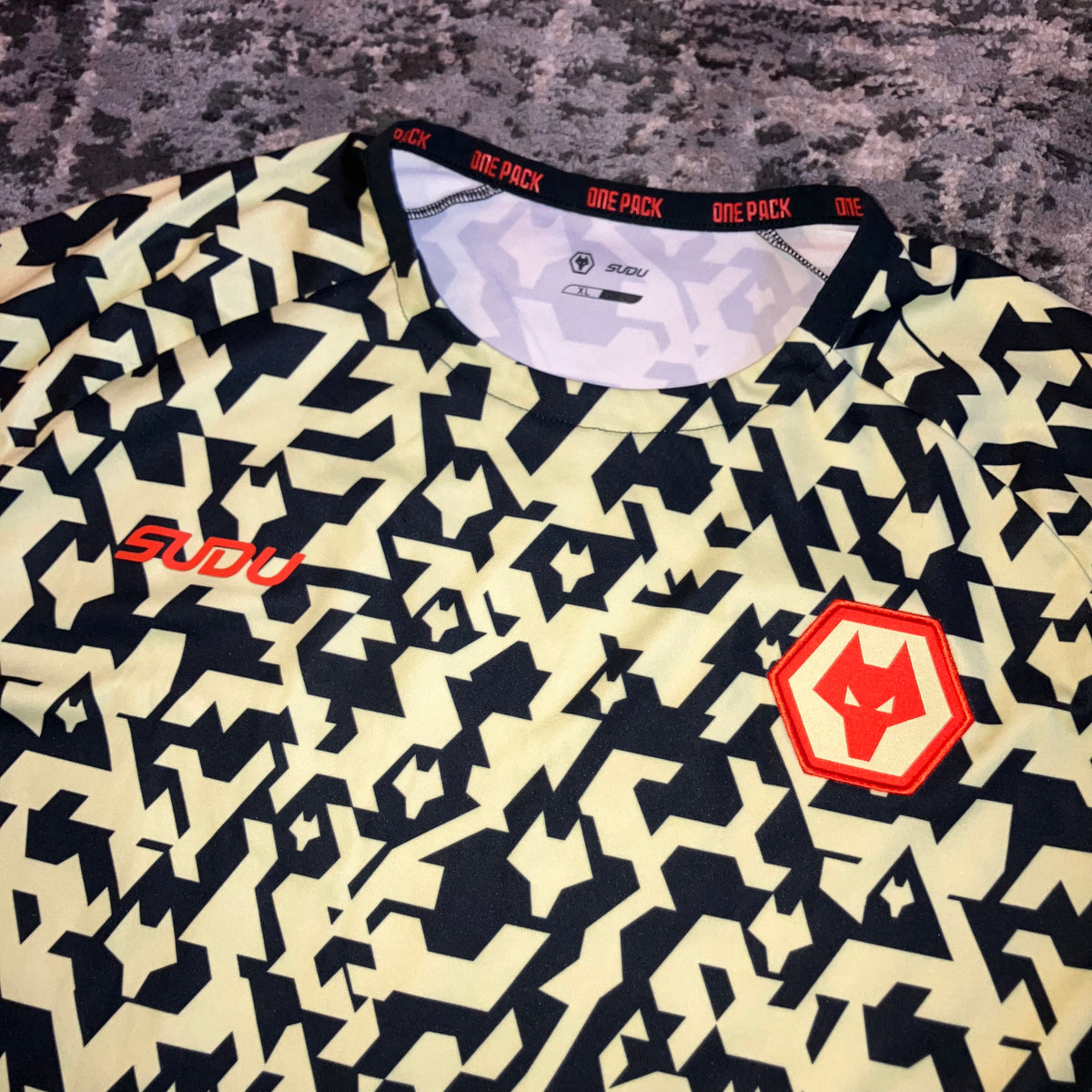 Wolverhampton Wanderers Sudu Training Jersey XL