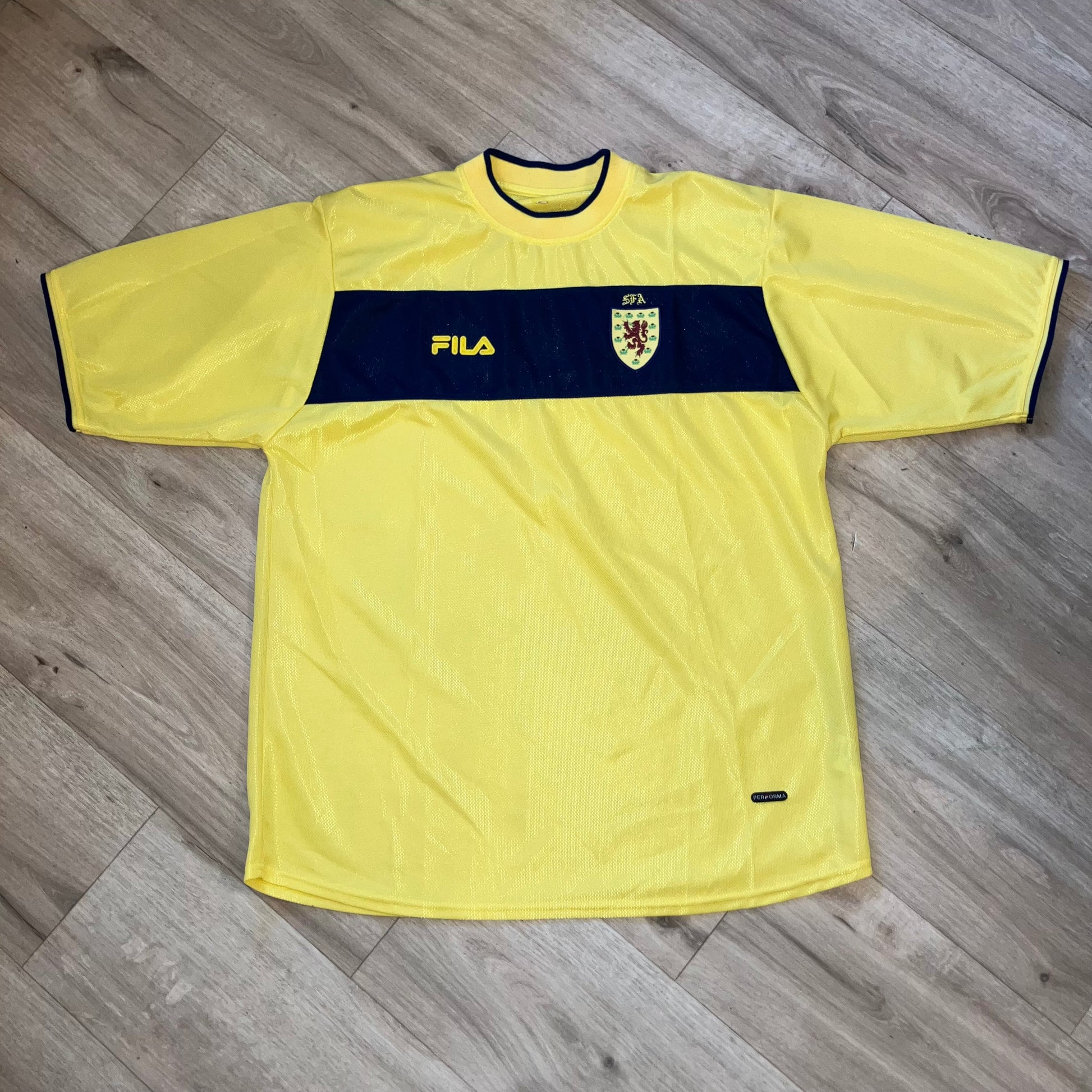 Scotland 2002 Away Yellow Fila Jersey Large