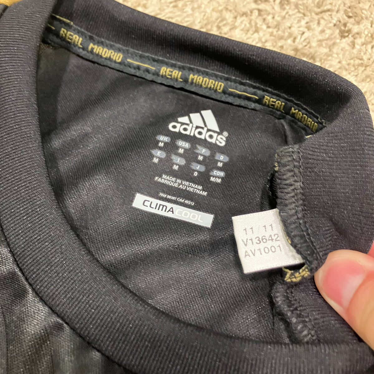 Real Madrid 2011/12 Away Black adidas Jersey Medium