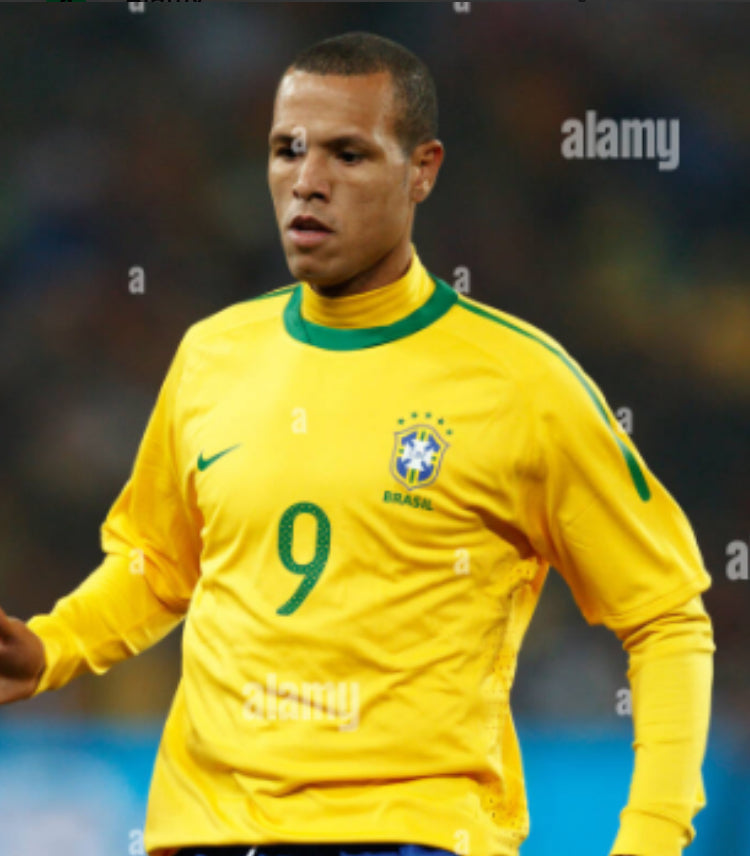 Fabiano 2010 Brazil Home Yellow Nike Jersey Small