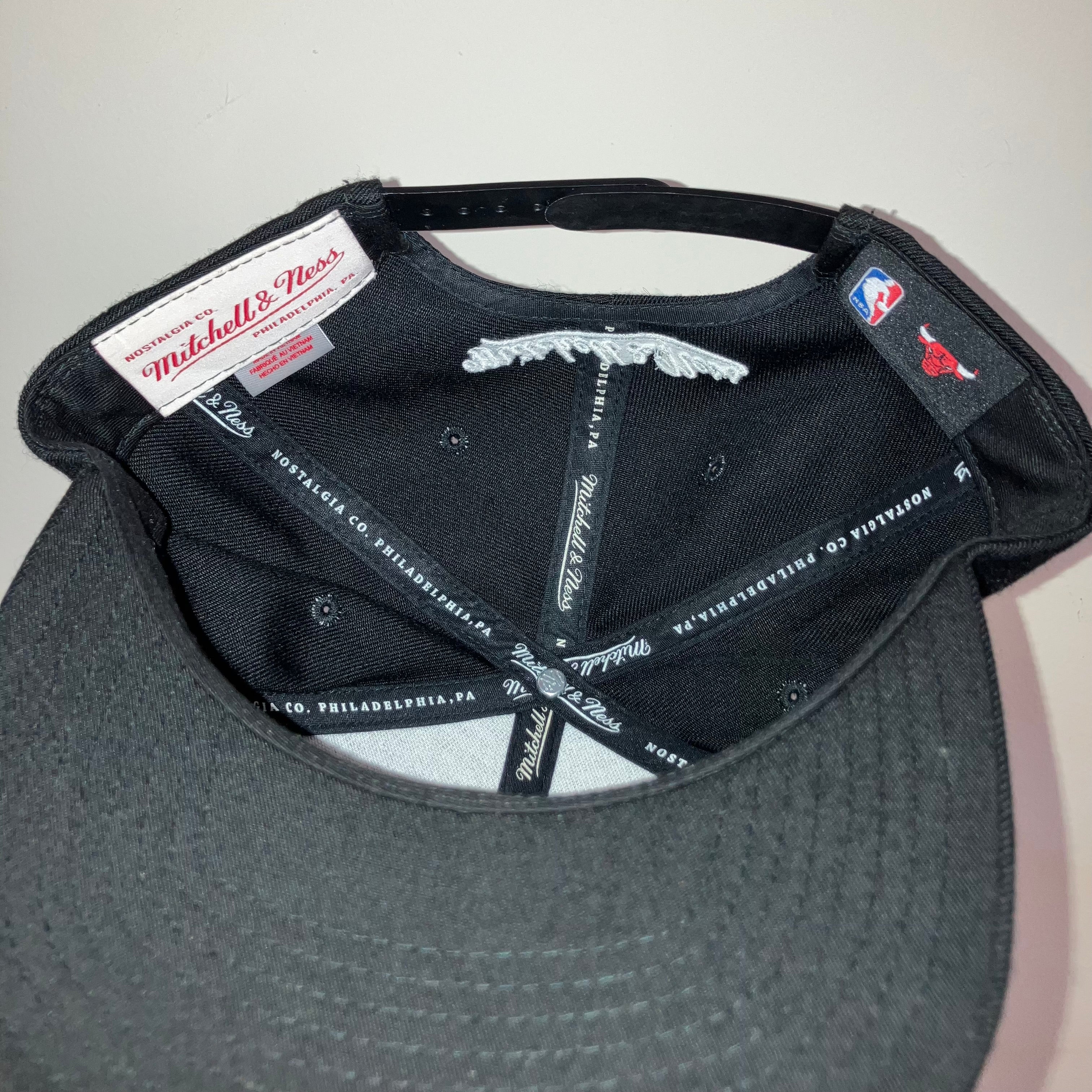 Chicago Bulls Black Script Mitchell & Ness Snapback Hat