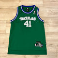 Dirk Nowitzki Kids 1987 Dallas Mavericks Green Reebok Jersey Large