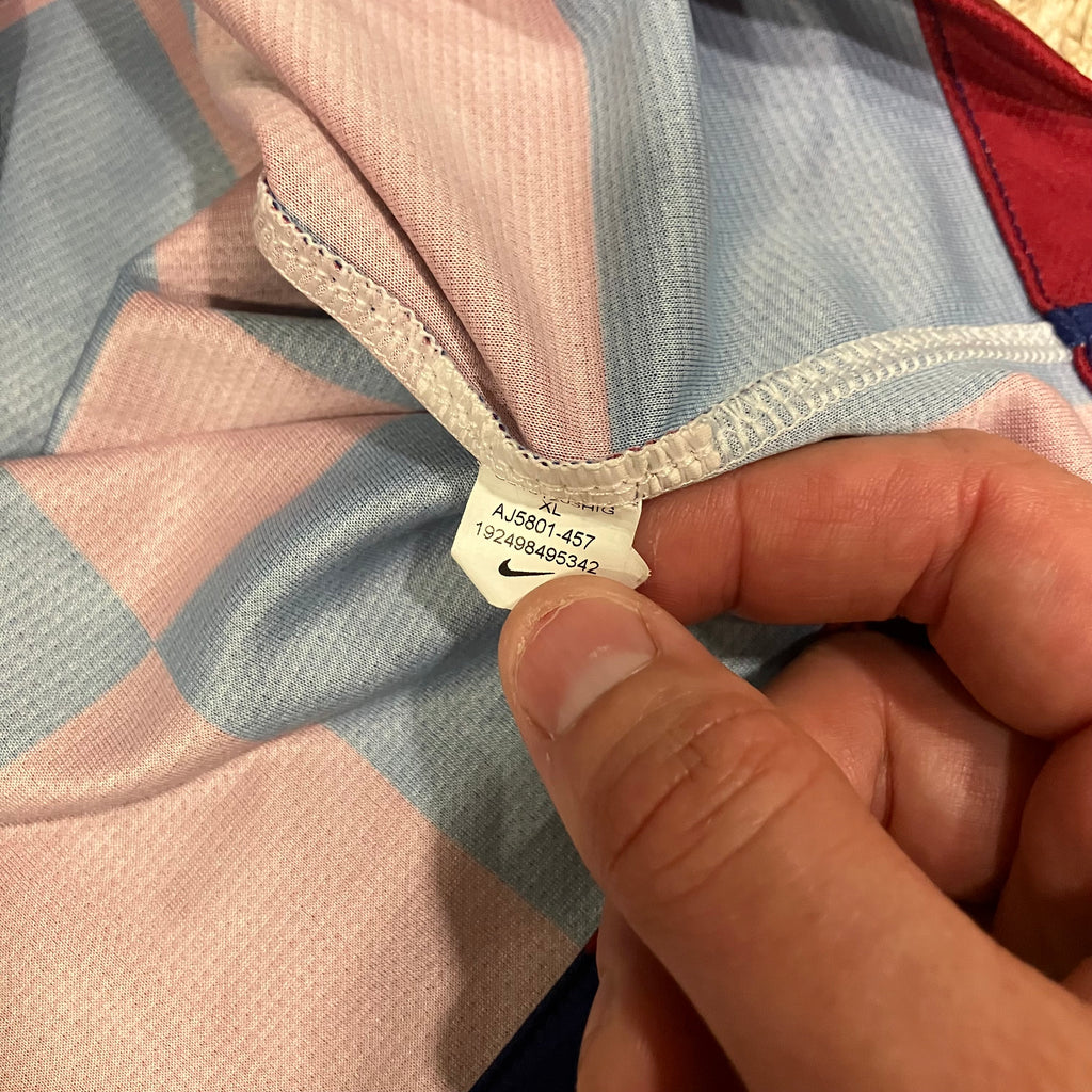 Youth FC Barcelona 2019/20 Home Nike Jersey XL