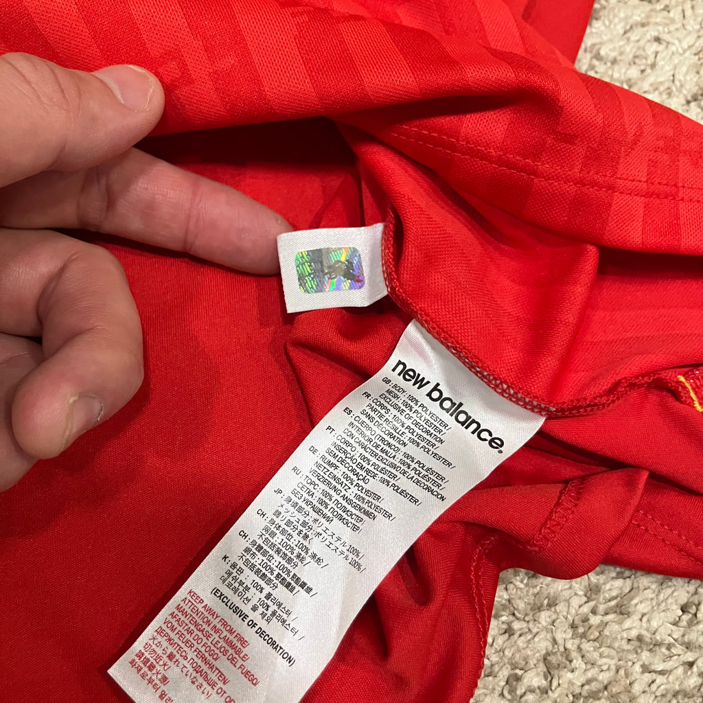 Philippe Coutinho 2015/16 Liverpool Home Red New Balance Jersey Small
