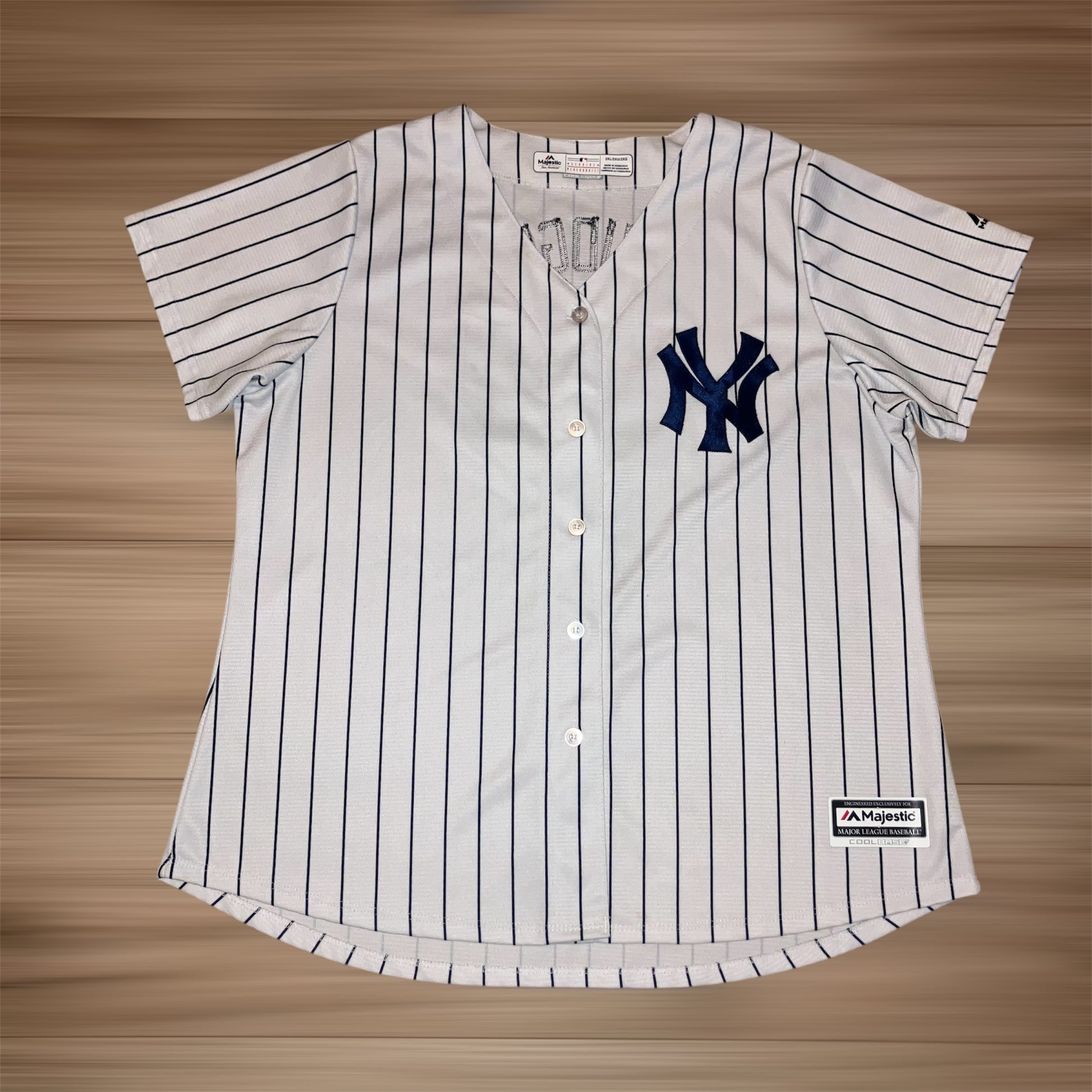 Women Aaron Judge New York Yankees Majestic Home Jersey Ladies XXL