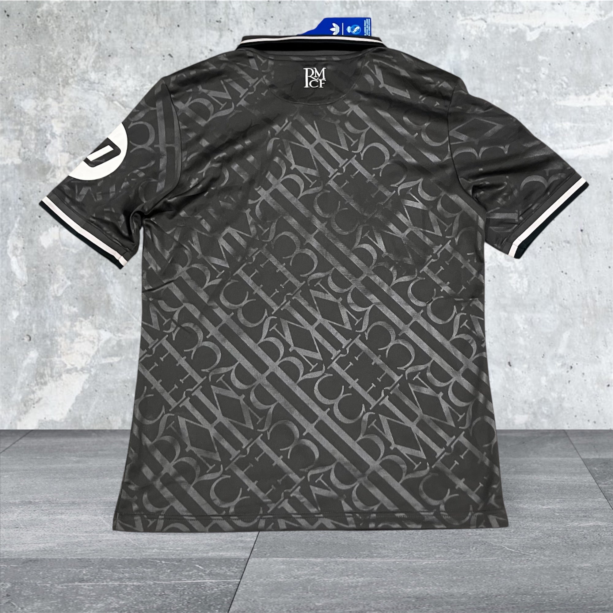 Kids Real Madrid NWT 2024/25 3rd UCL Gray adidas Jersey Large