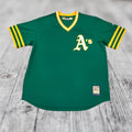 Oakland Athletics 7267 V-Neck Majestic Pullover Green Jersey XL 1970