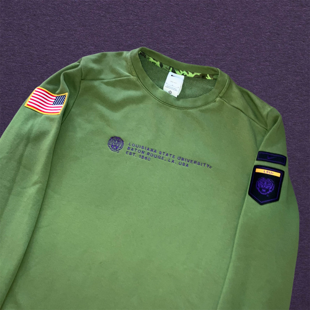 LSU Tigers Salute to Service Nike Camo USA Crewneck Medium